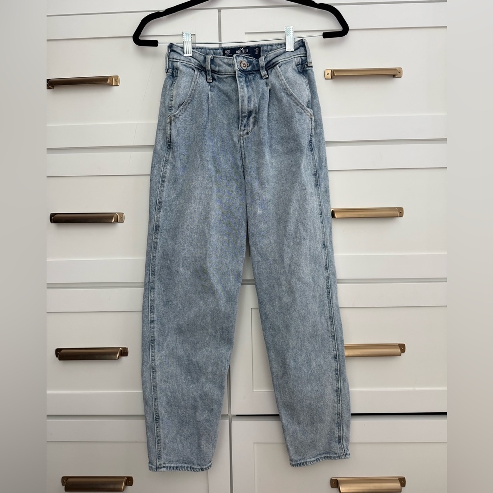Hollister mom Jean